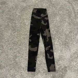 AERIE camo leggings